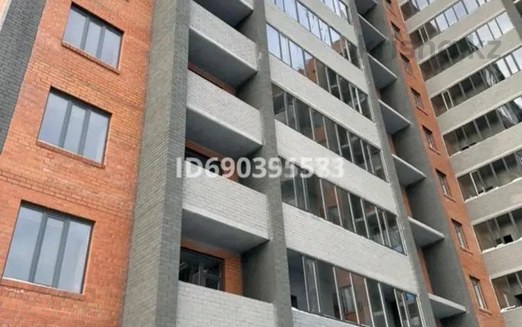 2-комнатная квартира, 48.6 м², 1/10 этаж, Луначарского 49 за ~ 19.5 млн 〒 в Павлодаре — фото 2