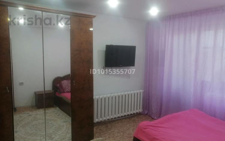 2-бөлмелі пәтер · 54 м² · 5/5 қабат, Дулатова 143, бағасы: 27 млн ₸ в Семее — фото 2