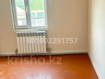 Аренда квартир в Алматы: 2-комнатная квартира · 35 м² · 2/2 этаж, мкр Курылысшы, Ботакара 39 — Рыскулова Розабакиева за 150 000 〒 2-комнатная квартира · 35 м² · 2/2 этаж, мкр Курылысшы, Ботакара 39 — Рыскулова Розабакиева за 150 000 〒 в Алматы, Алатауский р-н