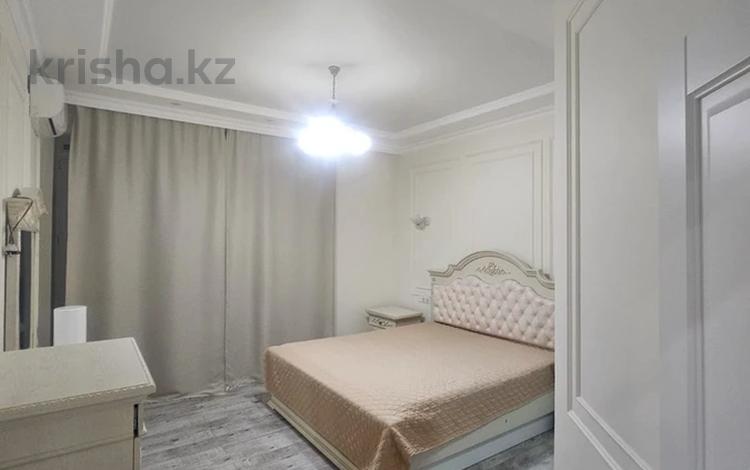 3-комнатная квартира, 90 м², 3/4 этаж помесячно, Алихана Бокейханова 27