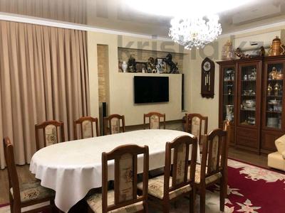 6-комнатная квартира · 197 м² · 2/2 этаж, Таттимбета 5а за 79 млн 〒 в Караганде, Казыбек би р-н