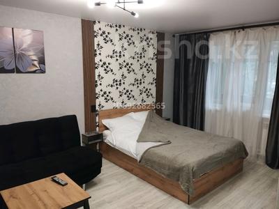 1-комнатная квартира · 32 м² · 2/5 этаж, Металлургов 7 за 7.5 млн 〒 в Темиртау