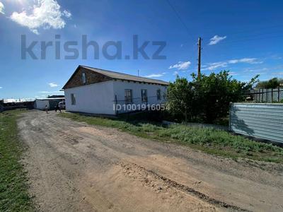 Отдельный дом · 8 комнат · 142 м² · 24 сот., Асубаев 6 — Находится в центре за 15 млн 〒 в Кобетей