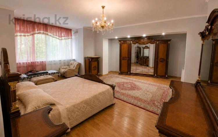 5-комнатная квартира · 230 м² · 2/5 этаж, 13-й мкр 21 за 500 000 ₸ в Актау — фото 2