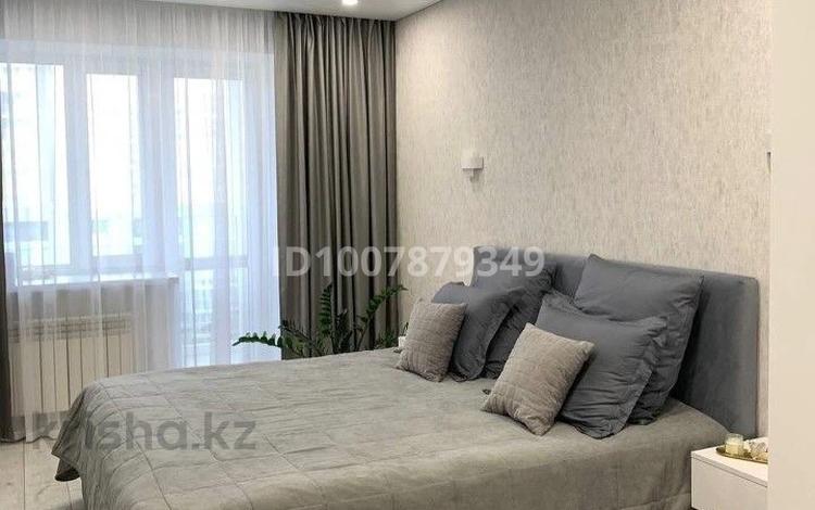 2-комнатная квартира · 52 м² · 1/9 этаж, мкр Думан-2, Мкрн Думан-2 61 за 20 000 〒 в Алматы, Медеуский р-н — фото 2