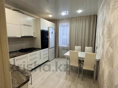 2-комнатная квартира, 72.8 м², 9/9 этаж, 8 микрорайон за 35 млн 〒 в Костанае