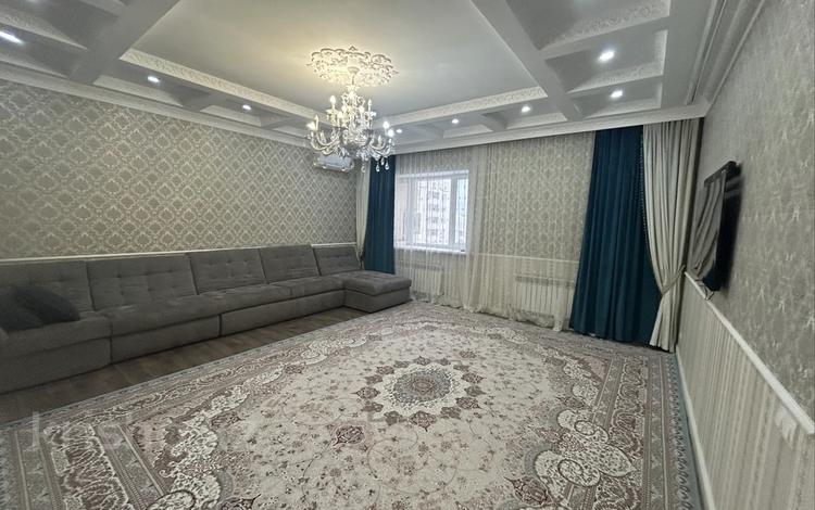 3-бөлмелі пәтер · 180 м² · 8/9 қабат, Нажимеденова 16б, бағасы: 95 млн 〒 в Астане, Алматы р-н — фото 2