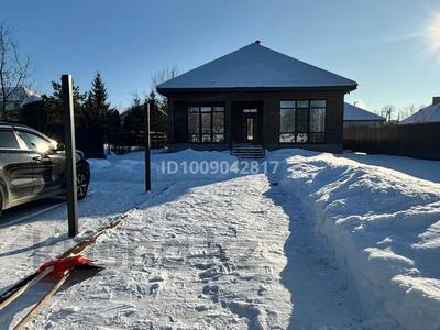 Отдельный дом · 4 комнаты · 150 м² · 6 сот., мкр Омега, Есенжанова 118/1 за 70 млн 〒 в Уральске