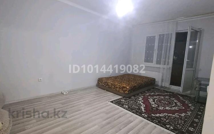 1-комнатная квартира · 40 м² · 2/5 этаж, мкр Жулдыз-1 8 — Дунентаева 8 г за 150 000 ₸ в Алматы, Турксибский р-н — фото 2