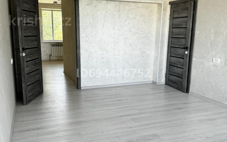 4-бөлмелі пәтер · 80 м² · 5/5 қабат, Сыпатева 233 — Сыпатаева уг.кошкунова, бағасы: 25 млн ₸ в Жаркенте — фото 2