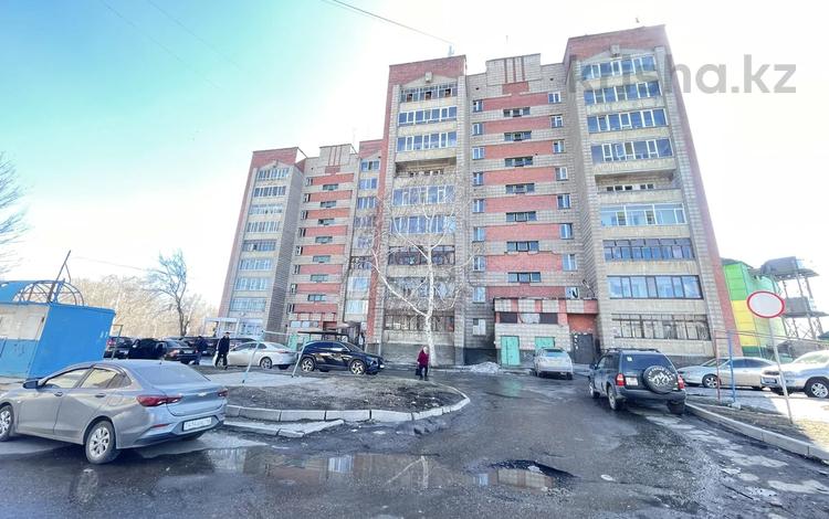 2-комнатная квартира · 52.3 м² · 1/9 этаж, Абая 1 за 21 млн ₸ в Усть-Каменогорске, Ульбинский — фото 12