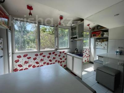 1-комнатная квартира · 33.3 м² · 2/5 этаж, Толе би 125 за ~ 29.6 млн ₸ в Алматы, Алмалинский р-н