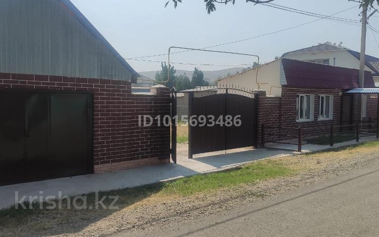 Отдельный дом · 2 комнаты · 100 м² · 12 сот., ул. Рыскулбекова 22 за 20 млн ₸ в Таразе — фото 2