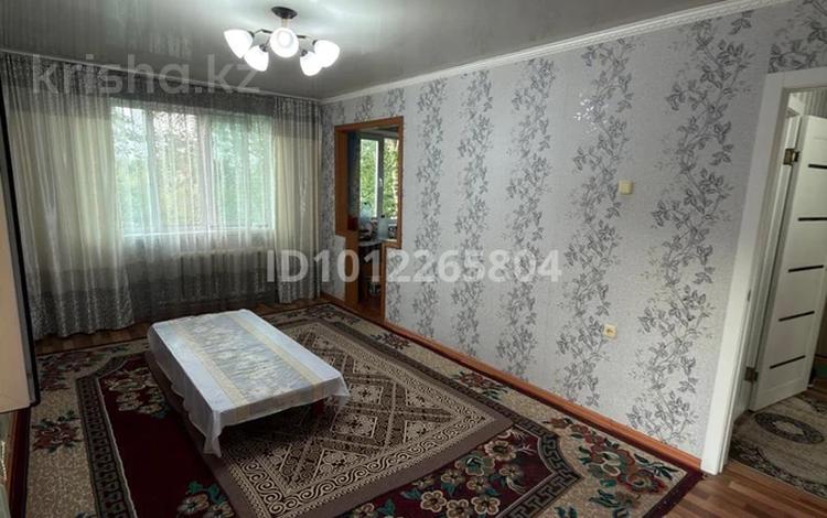 3-бөлмелі пәтер · 62 м² · 5/5 қабат, Металлургов 32/2, бағасы: 10.5 млн ₸ в Темиртау — фото 2