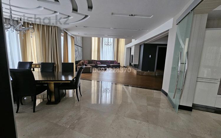 7-комнатный дом помесячно, 466 м², Егора Редько за 2.5 млн 〒 в Карагайлах (Чапаеве) — фото 22