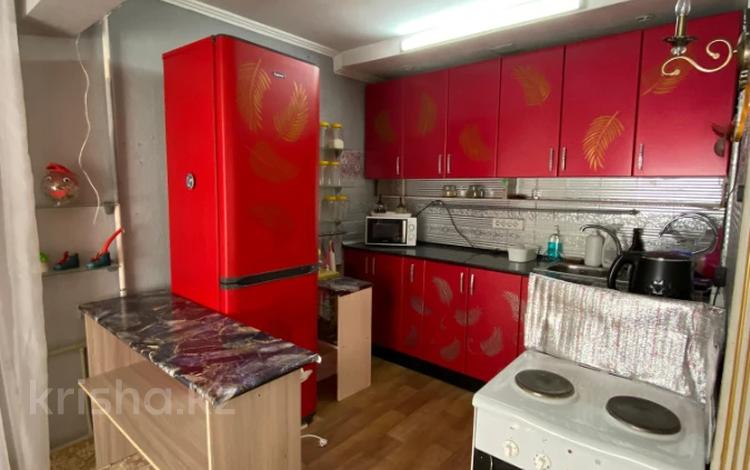 1-комнатная квартира · 31.7 м² · 3/5 этаж, пр. Н. Назарбаева 27/1 за 12.5 млн ₸ в Усть-Каменогорске — фото 2