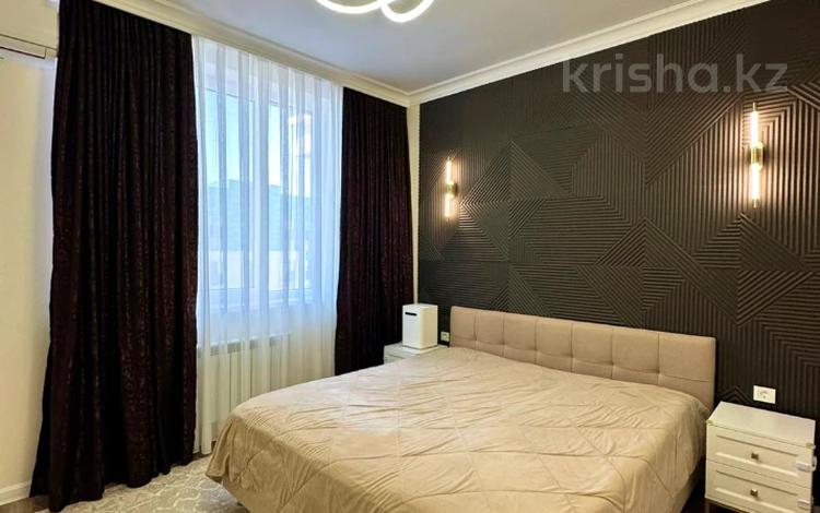 2-комнатная квартира · 77 м² · 8/9 этаж, мкр Нурсая, Абулхайыр хана 74-5 за 45 млн ₸ в Атырау — фото 2