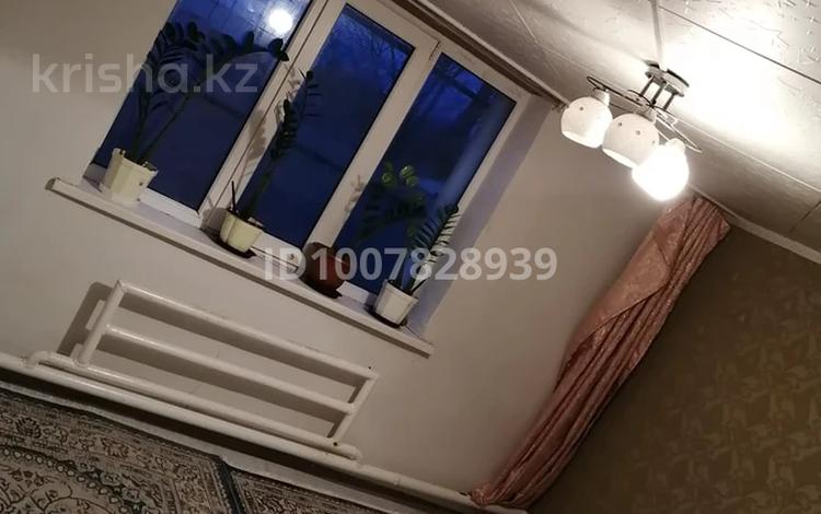 Жеке үй · 2 бөлме · 100 м² · 130 жүзд., Султан Бейбарыса 58 — Кызылтал, бағасы: 11 млн ₸ в Аксае — фото 2