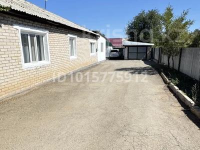 Отдельный дом · 5 комнат · 140 м² · 8 сот., Құлсейітов 28 — Возле ресторана ,,Батыр” за 25 млн ₸ в 