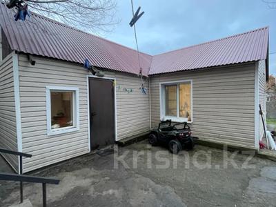 Отдельный дом · 3 комнаты · 60 м² · 5 сот., 2й пер. Богдана Хмельницкого 10 — Первая городская больница за 17 млн 〒 в Усть-Каменогорске