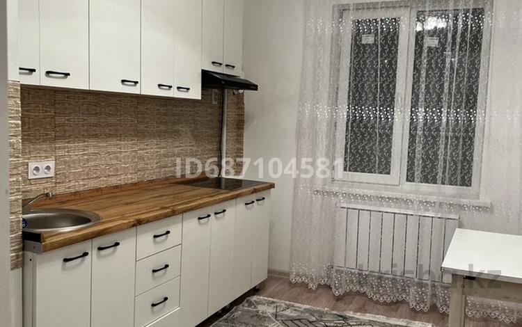 2-комнатная квартира, 53 м², 1/9 этаж помесячно, мкр Жас Канат, 19-я