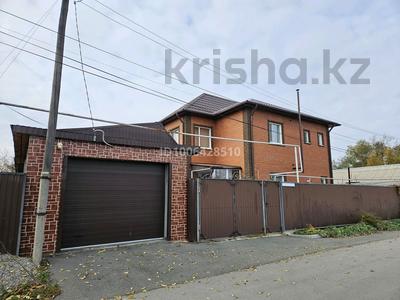 Отдельный дом · 4 комнаты · 160 м² · 4 сот., Ленинградская за 95 млн 〒 в Костанае