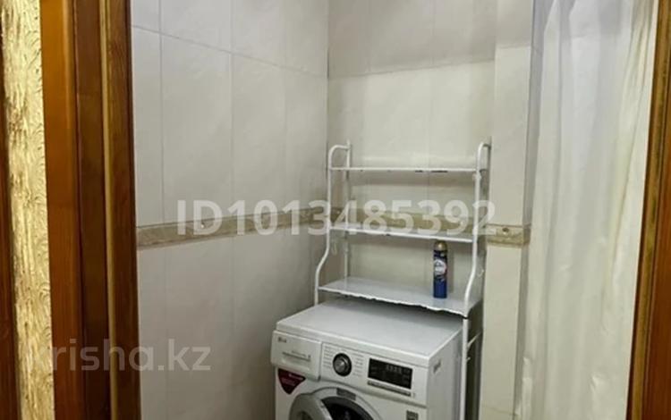 3-комнатная квартира · 66 м² · 3/5 этаж, Хусаинова 157 — Напротив Сити центра за 13 000 ₸ в Уральске, мкр Школьник — фото 2
