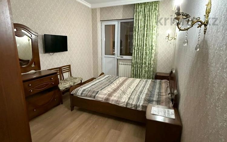 2-комнатная квартира · 74 м² · 6/17 этаж, Кунаева 91 за 200 000 ₸ в Шымкенте, Аль-Фарабийский р-н — фото 2