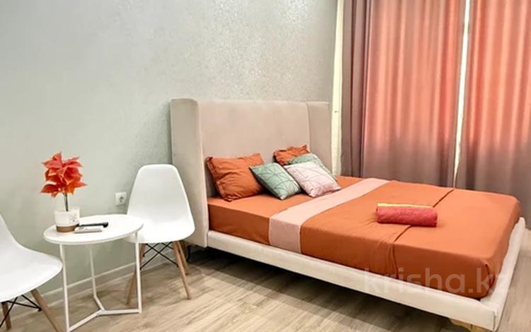 1-бөлмелі пәтер · 50 м² · 7/12 қабат, 16-ш/а. 49 — Трк актау центр города до 35 школы 5 минут ходбы, бағасы: 10 000 ₸ в Актау, 16-й мкр  — фото 2