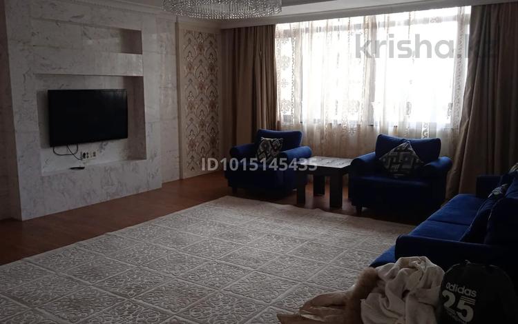 4-бөлмелі пәтер · 176 м² · 12 қабат, Кошкарбаева 8, бағасы: 1 млн ₸ в Астане, Сарайшык р-н — фото 2