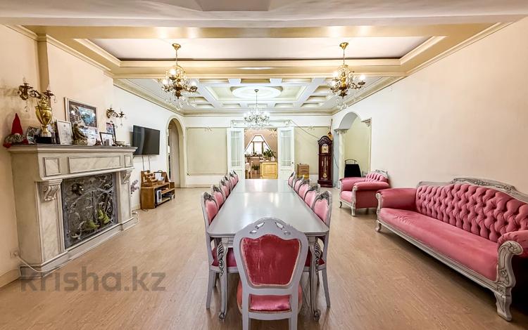 5-бөлмелі пәтер · 270 м² · 4/4 қабат, Жанар 37е, бағасы: 190 млн ₸ в Алматы, Бостандыкский р-н — фото 80