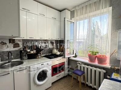 3-комнатная квартира · 60 м² · 4/5 этаж, Асета Бейсеуова — За магазином Аскар за 18.5 млн 〒 в Каргалы (п. Фабричный)