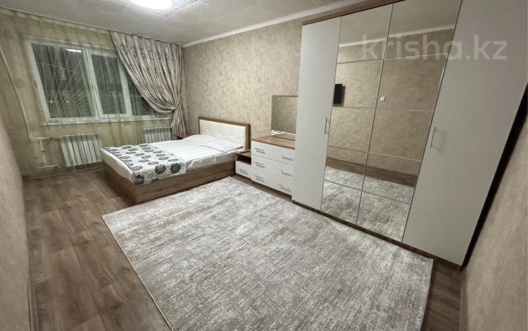 1-комнатная квартира · 30 м² · 1/5 этаж, Байтурсынова 17б — Желтоксан за 10 000 ₸ в Шымкенте, Аль-Фарабийский р-н — фото 2