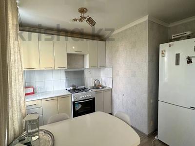 2-комнатная квартира · 42 м² · 3/5 этаж, мкр Новый Город, Нуркена Абдирова 48/2 за 18.5 млн ₸ в Караганде, Казыбек би р-н