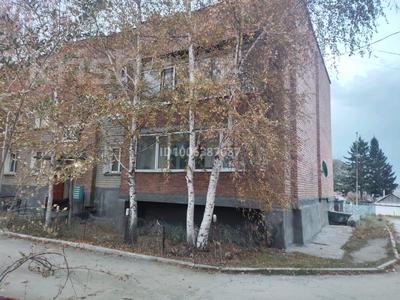 3-бөлмелі пәтер · 64.9 м² · 1/2 қабат, Советская 2 — Во въезде в поселок здание из красного кирпича, бағасы: 11 млн ₸ в Октябрьский