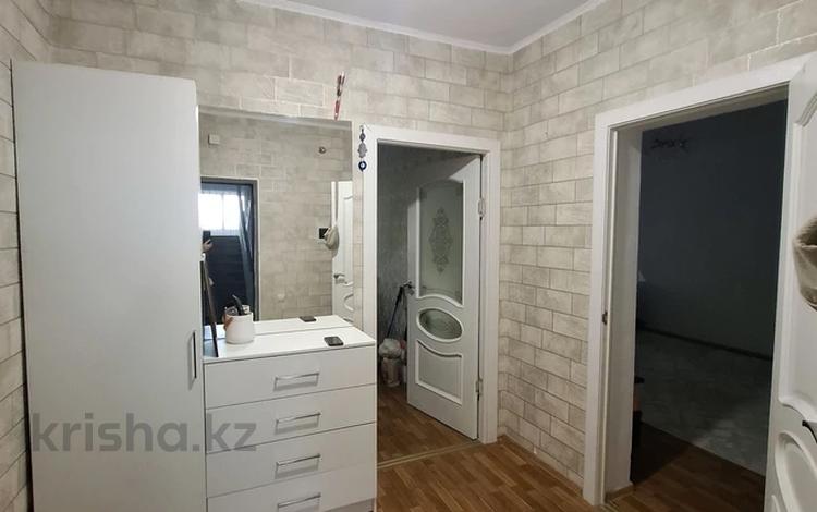 1-бөлмелі пәтер · 60 м² · 2/8 қабат, Микрорайон Алтын ауыл 18, бағасы: 180 000 ₸ в Каскелене — фото 3