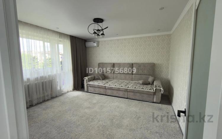 3-комнатная квартира · 74 м² · 5/5 этаж, мкр Юго-Восток, мкр Степной 4 22 за 35 млн ₸ в Караганде, Казыбек би р-н — фото 2