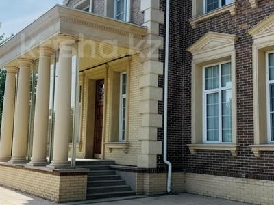 Отдельный дом · 7 комнат · 765 м², Атырау за 8.1 млн 〒 в Астане, Нура р-н