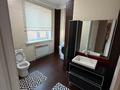 Отдельный дом · 4 комнаты · 270 м² · 6 сот., Старый город, Карасай батыра 82 за 85 млн ₸ в Актобе — фото 9