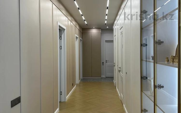 4-комнатная квартира · 100 м² · 1/18 этаж, Абая 160 — Туркебаева за 95 млн ₸ в Алматы, Бостандыкский р-н — фото 52