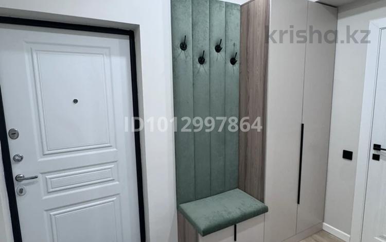2-комнатная квартира · 50 м² · 5/17 этаж, Ауэзова 2/4 за 370 000 ₸ в Алматы, Алмалинский р-н — фото 2