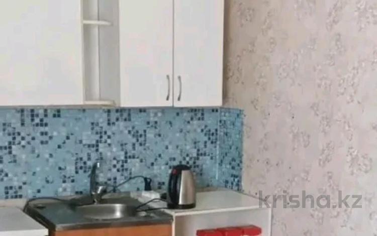 1-бөлмелі пәтер · 20 м² · 1/5 қабат, Рускулбекова 27/1, бағасы: 130 000 ₸ в Астане, Алматы р-н — фото 3