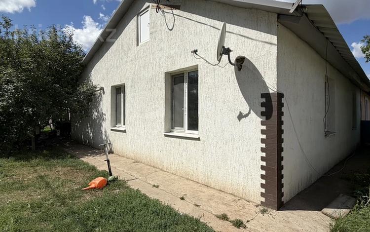 Отдельный дом · 3 комнаты · 80 м² · 8 сот., Селекционная 1 за 20.5 млн ₸ в Уральске — фото 2