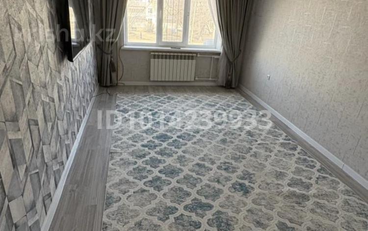 2-комнатная квартира · 55 м² · 3/5 этаж, мкр 8 296 — Жубанов за 180 000 ₸ в Актобе — фото 2