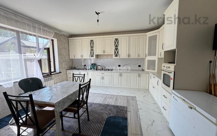 Отдельный дом · 6 комнат · 180 м² · 8 сот., мкр Самал-1, Мейырбеков — Казиева/Грамад за 52 млн 〒 в Шымкенте, Абайский р-н — фото 2