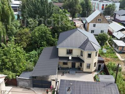 Отдельный дом · 6 комнат · 173.7 м² · 5 сот., Абай 48 а — Азербаева за 150 млн ₸