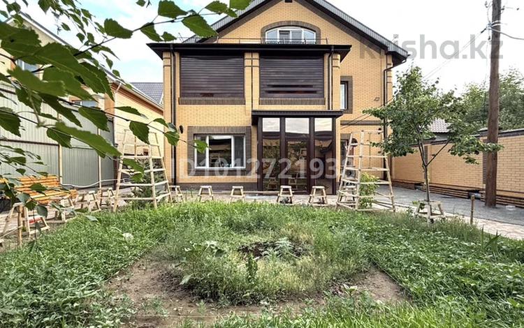 Отдельный дом · 9 комнат · 347 м², мкр Новый Город 8 — 45 квартал, частный сектор за 2 млн ₸ в Караганде, Казыбек би р-н — фото 2