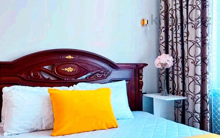 1-комнатная квартира · 50 м² · 12/15 этаж, 17-й мкр, ​17-й микрорайон 6 — МОРЕ,АКВАПАРК,ХАЛЫК АРЕНА,ЦЕНТР ГОРОДА за 12 000 ₸ в Актау — фото 3