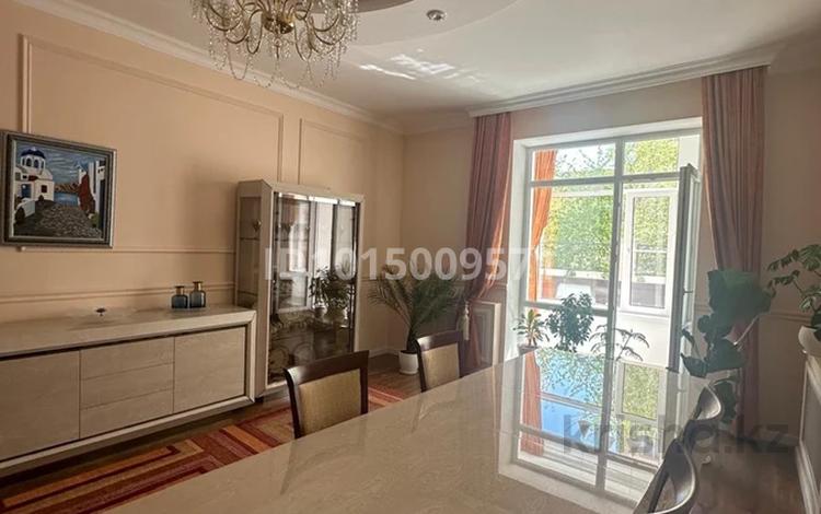 3-комнатная квартира · 120 м² · 2/5 этаж, Туркестан 14/1 за 115 млн ₸ в Астане, Есильский р-н — фото 2