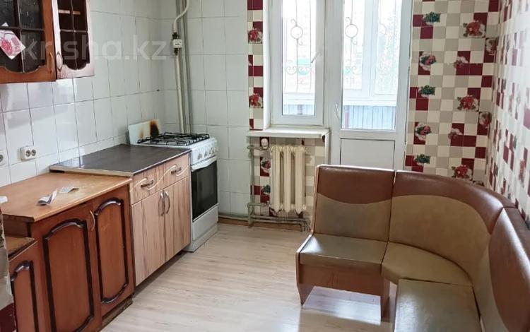 3-бөлмелі пәтер · 80 м² · 1/5 қабат, камбар батыра, бағасы: 23 млн ₸ в Уральске — фото 2